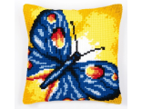 Большая синяя бабочка на желтом PN-0008734